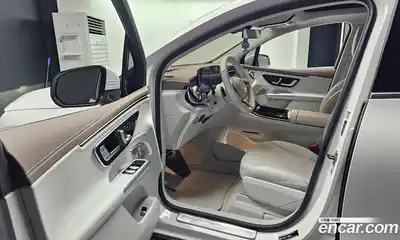 Mercedes-Benz EQE 2023 0.3 гидро в Москве № 2050615, миниатюра 12