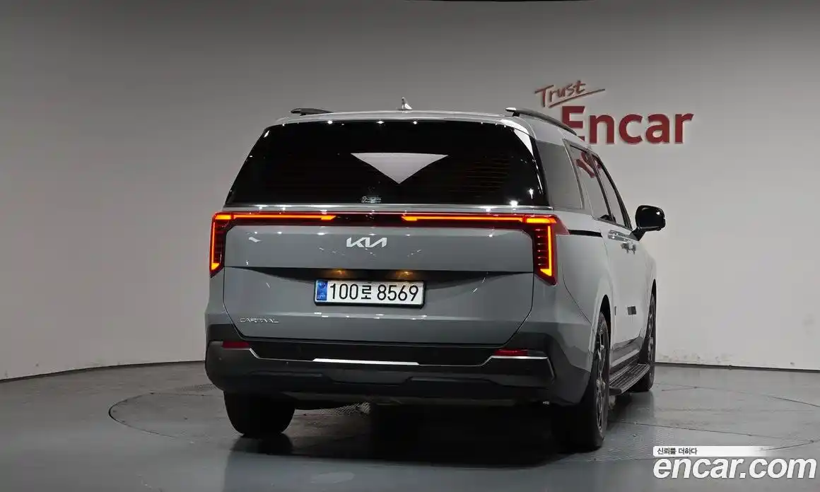 Kia Canival 2025 3.5 гидро в Москве № 2050690, фото 3