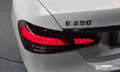 Mercedes-Benz E-Class 2022 2.0 гидро в Москве № 2050786, миниатюра 9