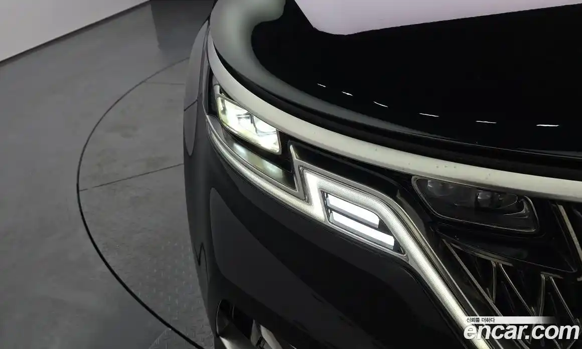 Kia Canival 2023 3.5 гидро в Москве № 2050945, фото 8