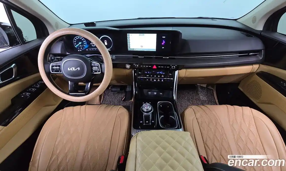 Kia Canival 2023 3.5 гидро в Москве № 2050945, фото 10