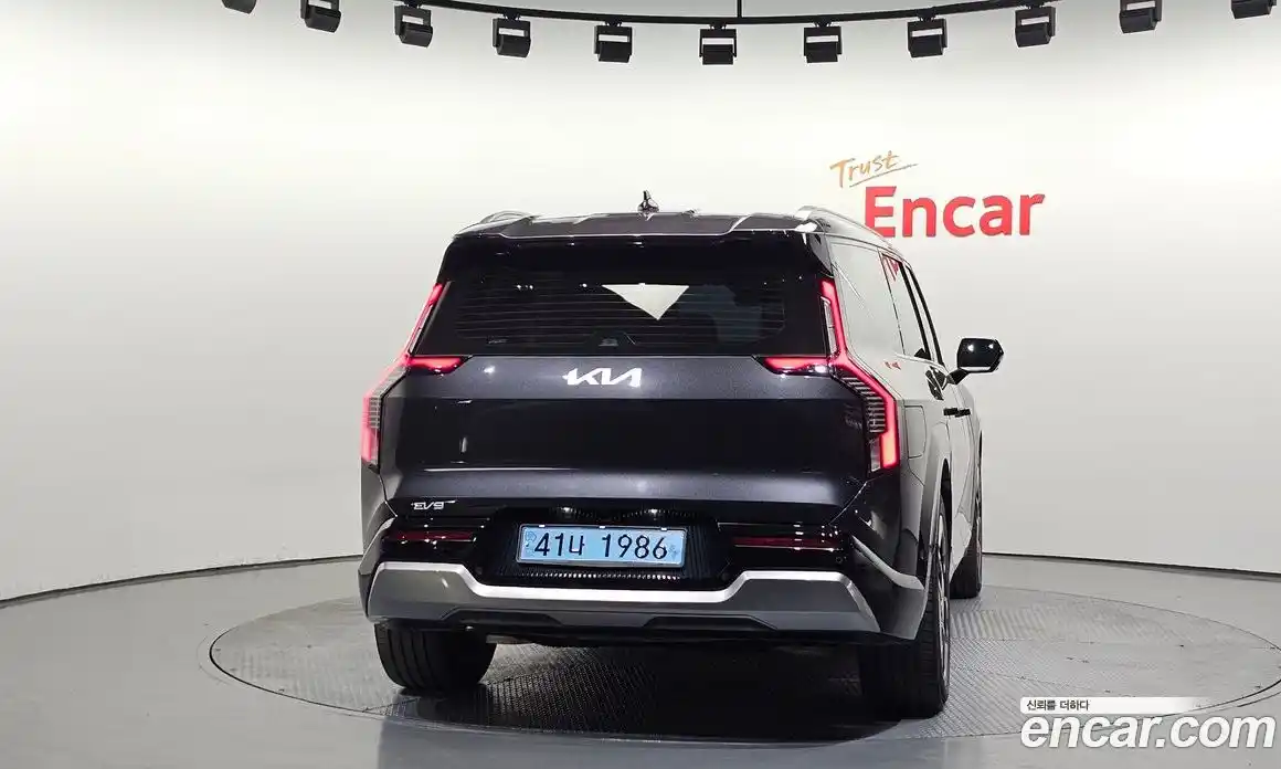 Kia EV9 2023 0.2 гидро в Москве № 2050997, фото 4