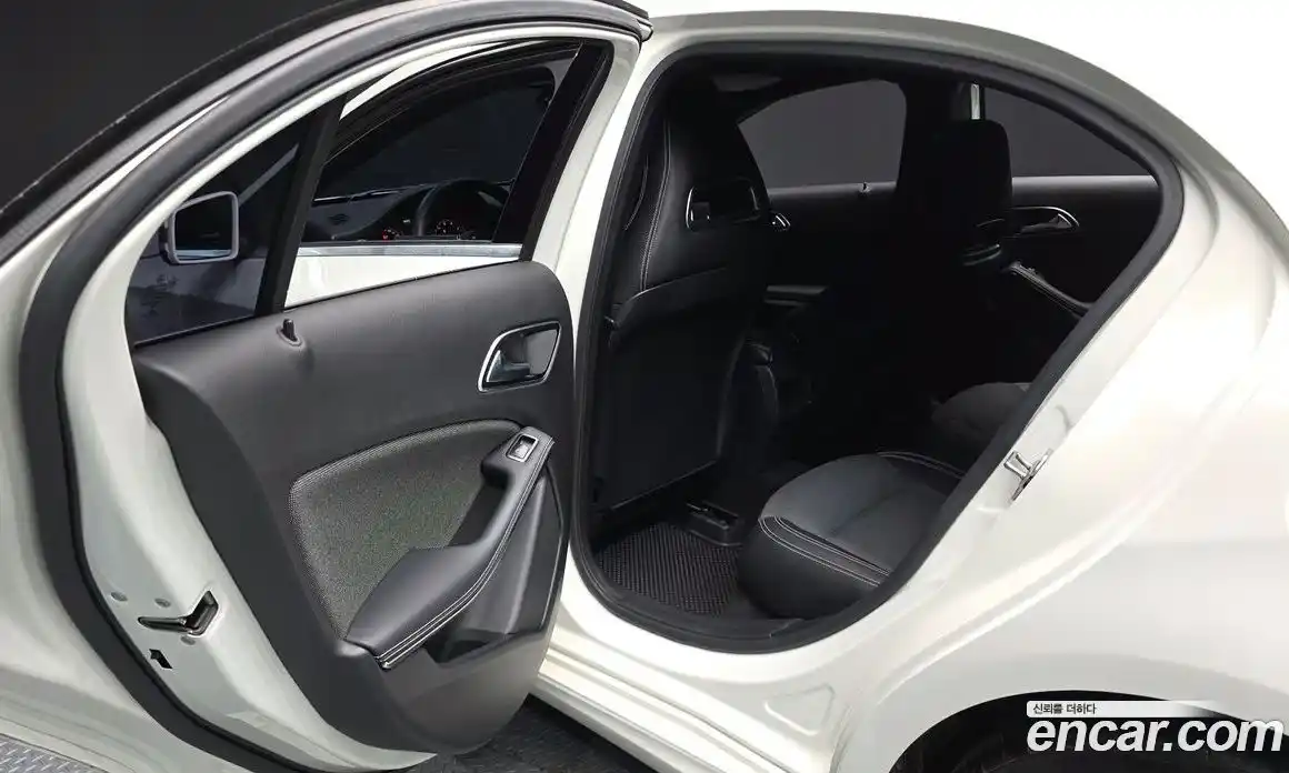 Mercedes-Benz A-Class 2018 1.6 гидро в Москве № 2051332, фото 16