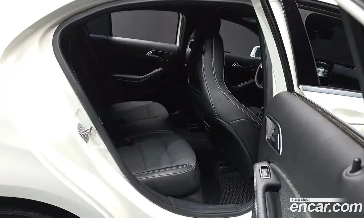 Mercedes-Benz A-Class 2018 1.6 гидро в Москве № 2051332, фото 18