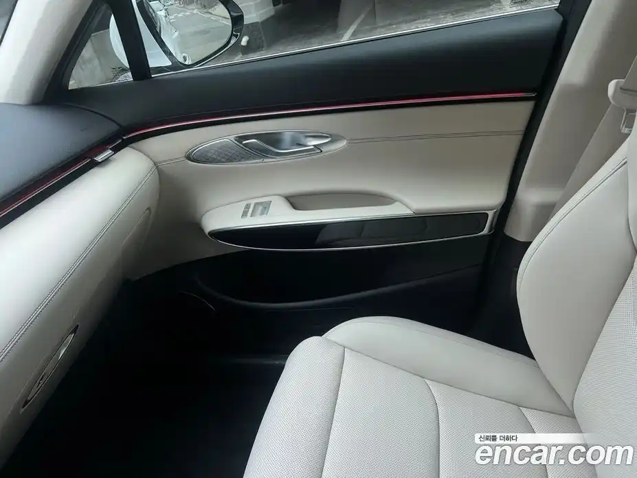 Genesis GV70 2025 2.5 гидро в Москве № 2051465, фото 8