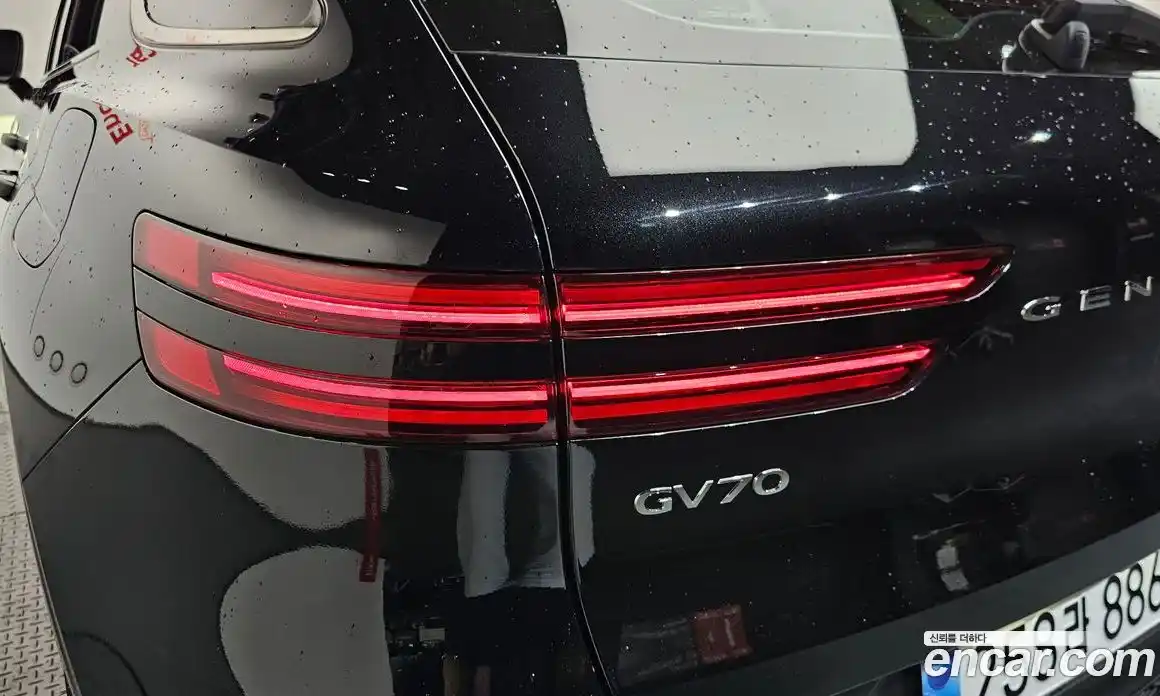 Genesis GV70 2022 2.5 гидро в Москве № 2051653, фото 9