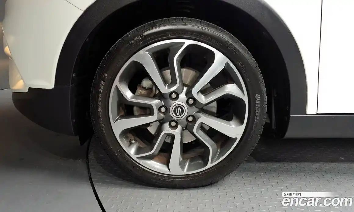 SsangYong TIBOLI 2016 1.6 гидро в Москве № 2052651, фото 5