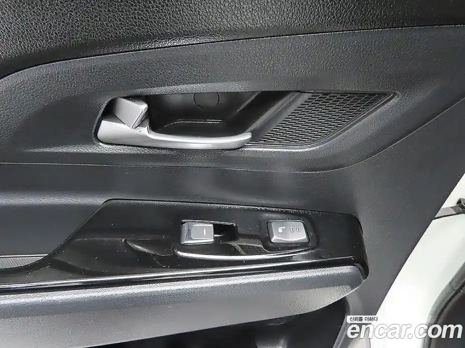 SsangYong Korando 2022 1.5 гидро в Москве № 2052824, фото 9