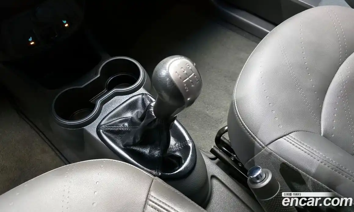 Chevrolet Spark 2013 1.0 механика в Москве № 2052927, фото 12