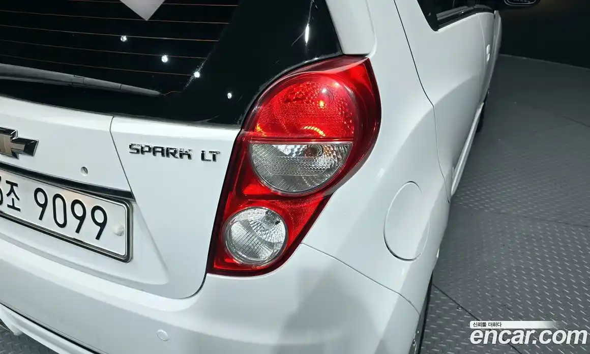Chevrolet Spark 2013 1.0 механика в Москве № 2052927, фото 9