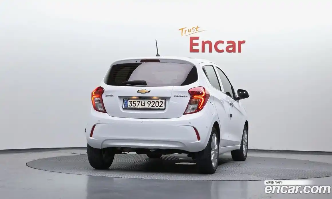 Chevrolet Spark 2021 1.0 гидро в Москве, фото 4