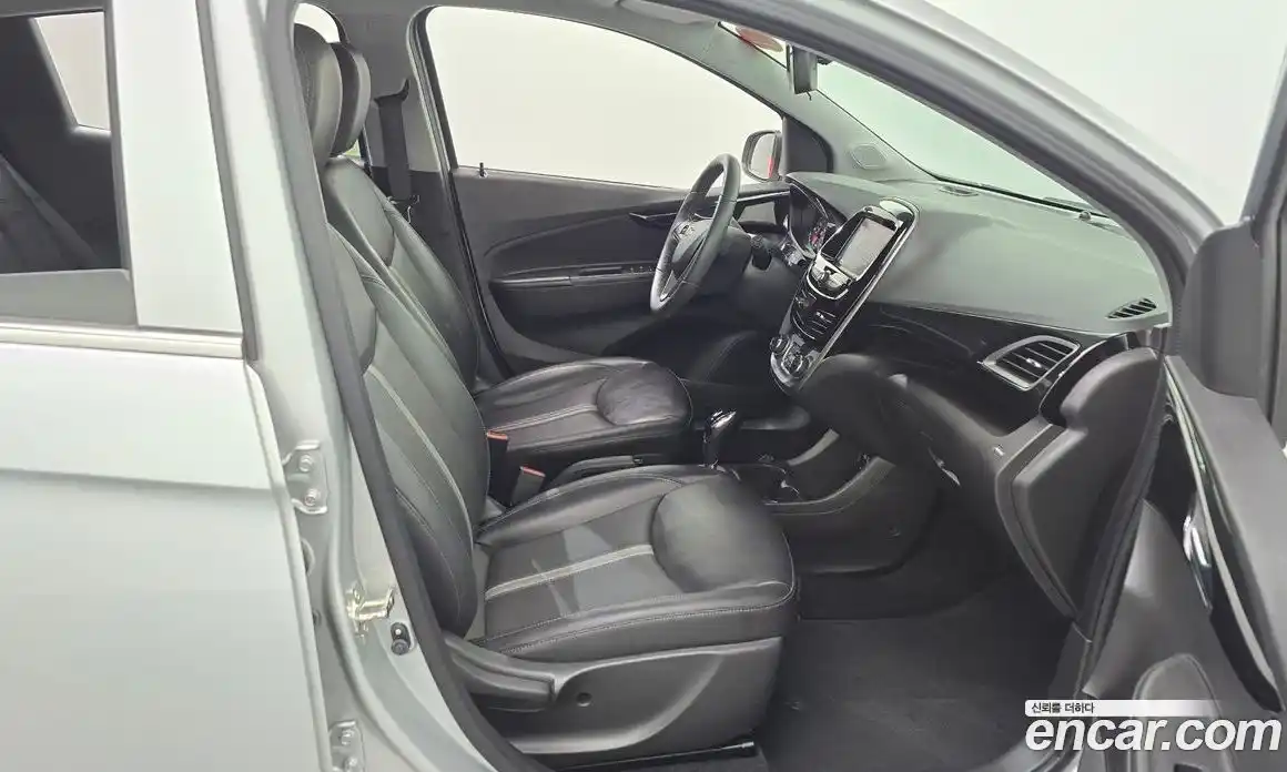 Chevrolet Spark 2022 1.0 гидро в Москве № 2052956, фото 16