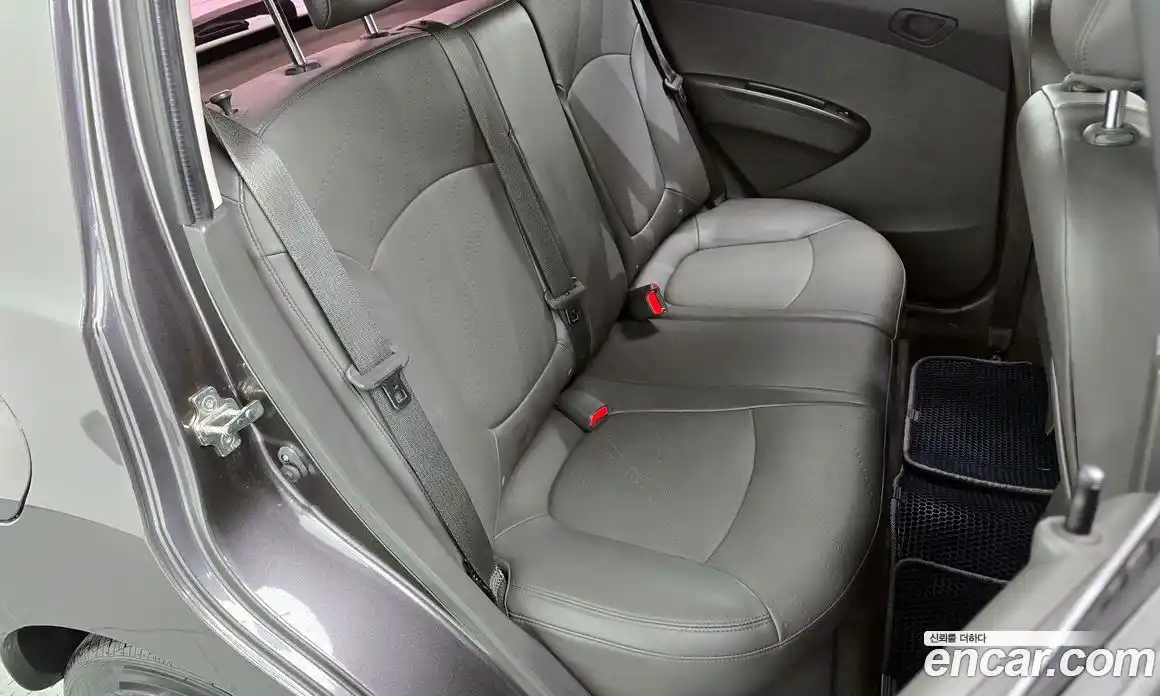 Chevrolet Spark 2014 1.0 гидро в Москве № 2053037, фото 17