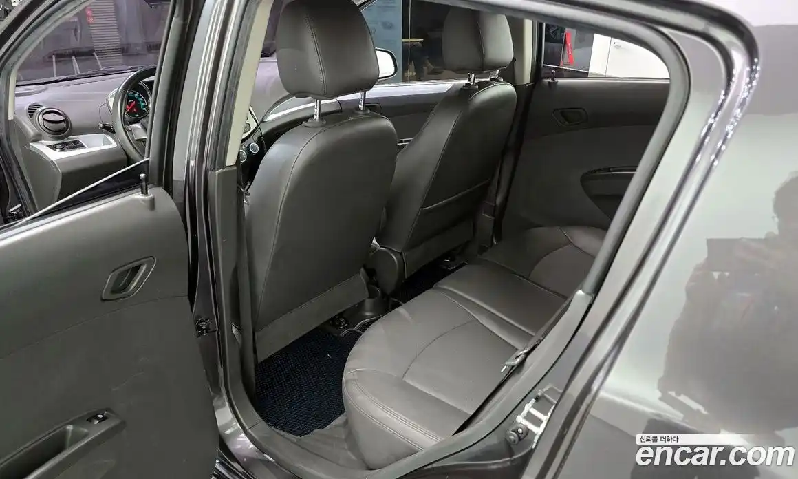Chevrolet Spark 2014 1.0 гидро в Москве № 2053037, фото 18