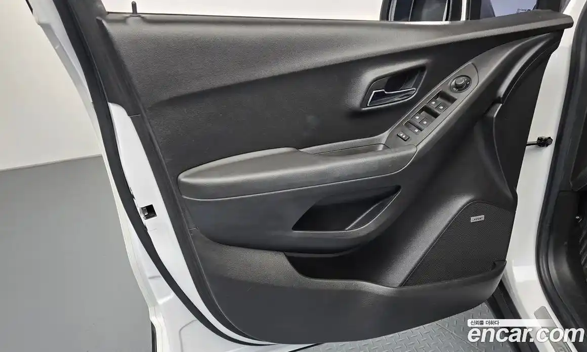 Chevrolet Trax 2017 1.4 гидро в Москве № 2053114, фото 13