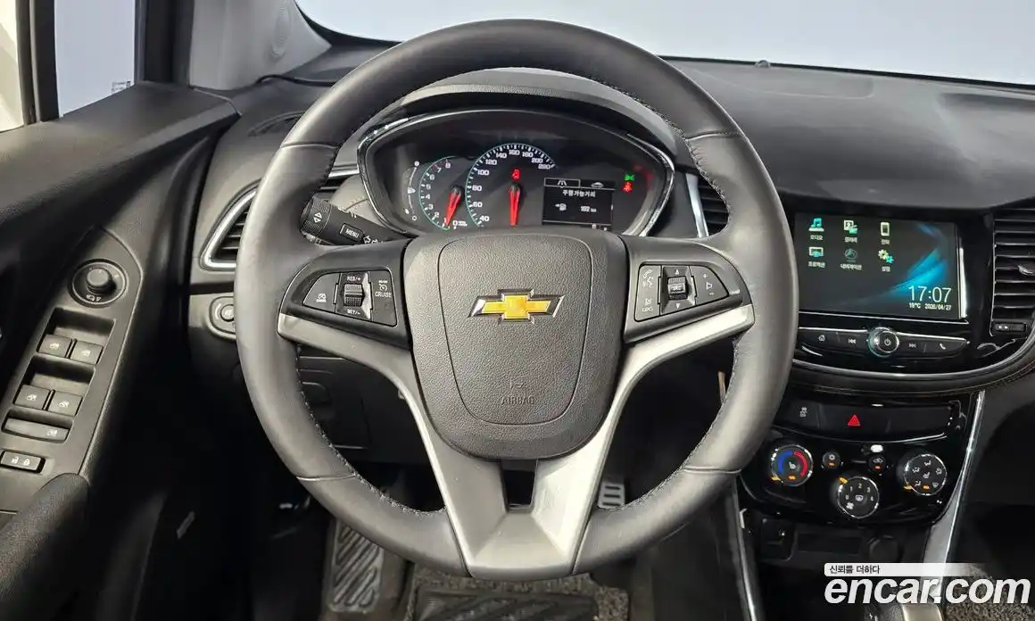 Chevrolet Trax 2017 1.4 гидро в Москве № 2053114, фото 17