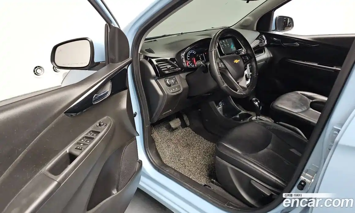 Chevrolet Spark 2016 1.0 гидро в Москве, фото 13
