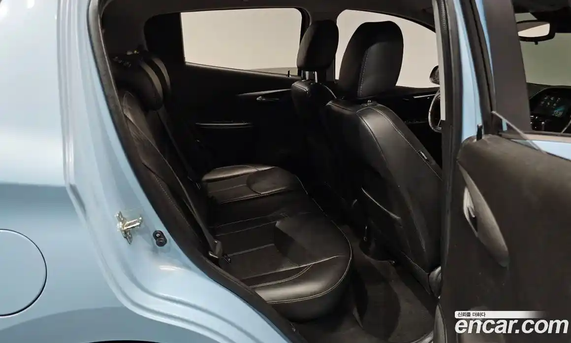 Chevrolet Spark 2016 1.0 гидро в Москве, фото 17