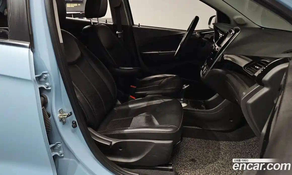 Chevrolet Spark 2016 1.0 гидро в Москве, фото 18