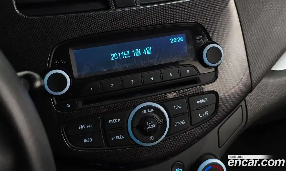 Chevrolet Spark 2014 1.0 гидро в Москве № 2053360, фото 13