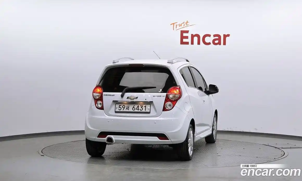 Chevrolet Spark 2014 1.0 гидро в Москве № 2053360, фото 4