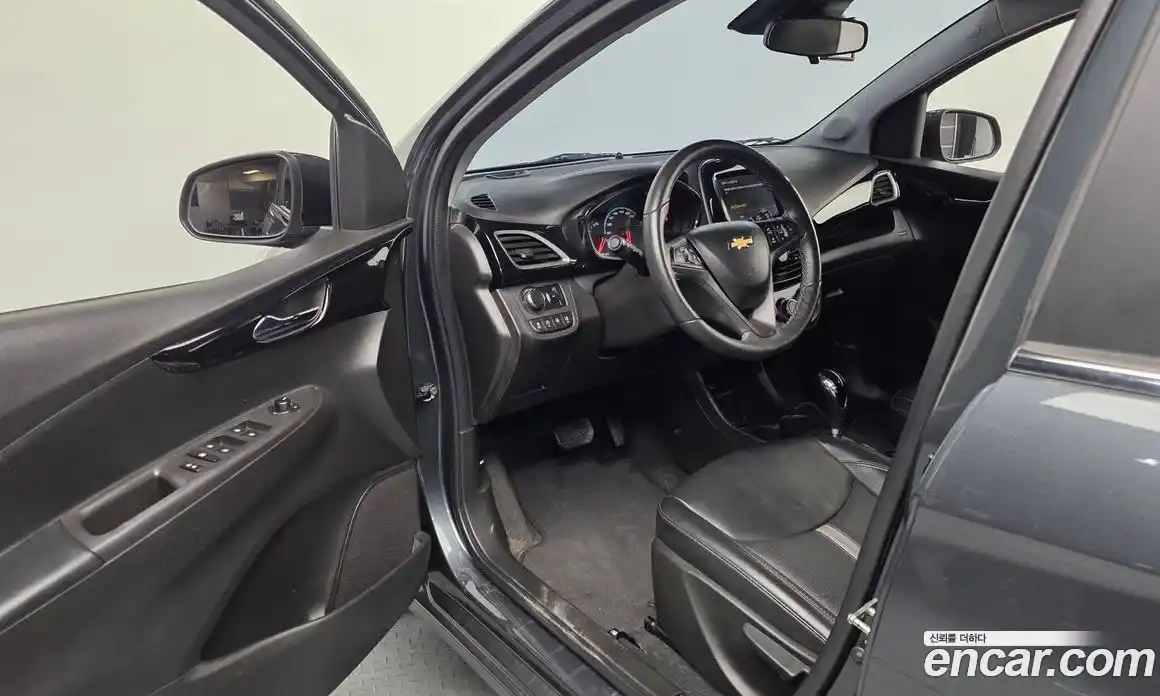 Chevrolet Spark 2018 1.0 гидро в Москве № 2053421, фото 13