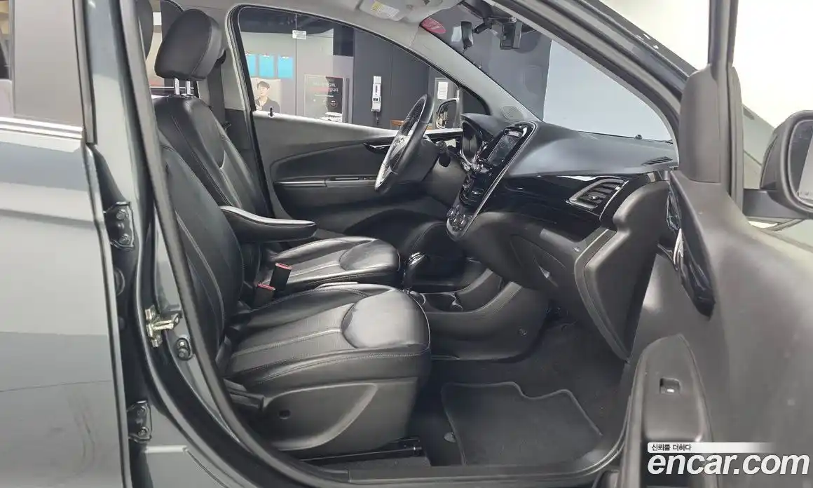 Chevrolet Spark 2018 1.0 гидро в Москве № 2053421, фото 17