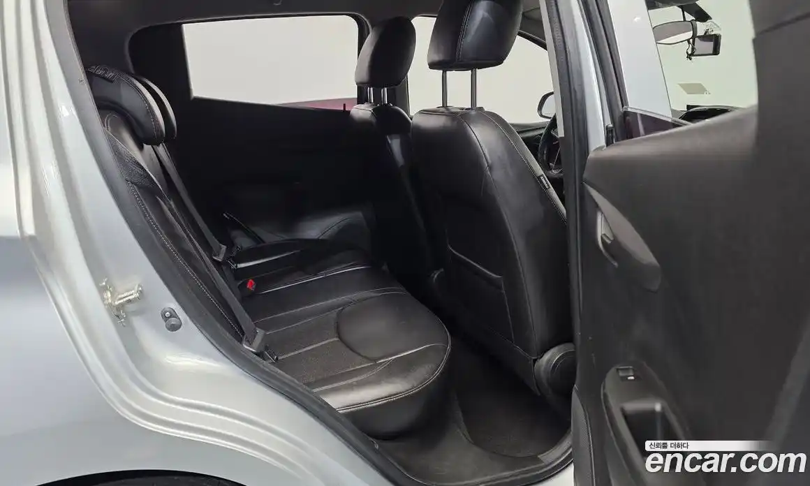 Chevrolet Spark 2016 1.0 гидро в Москве, фото 18