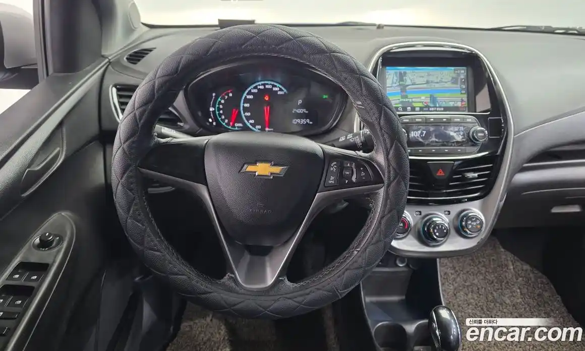 Chevrolet Spark 2016 1.0 гидро в Москве, фото 19