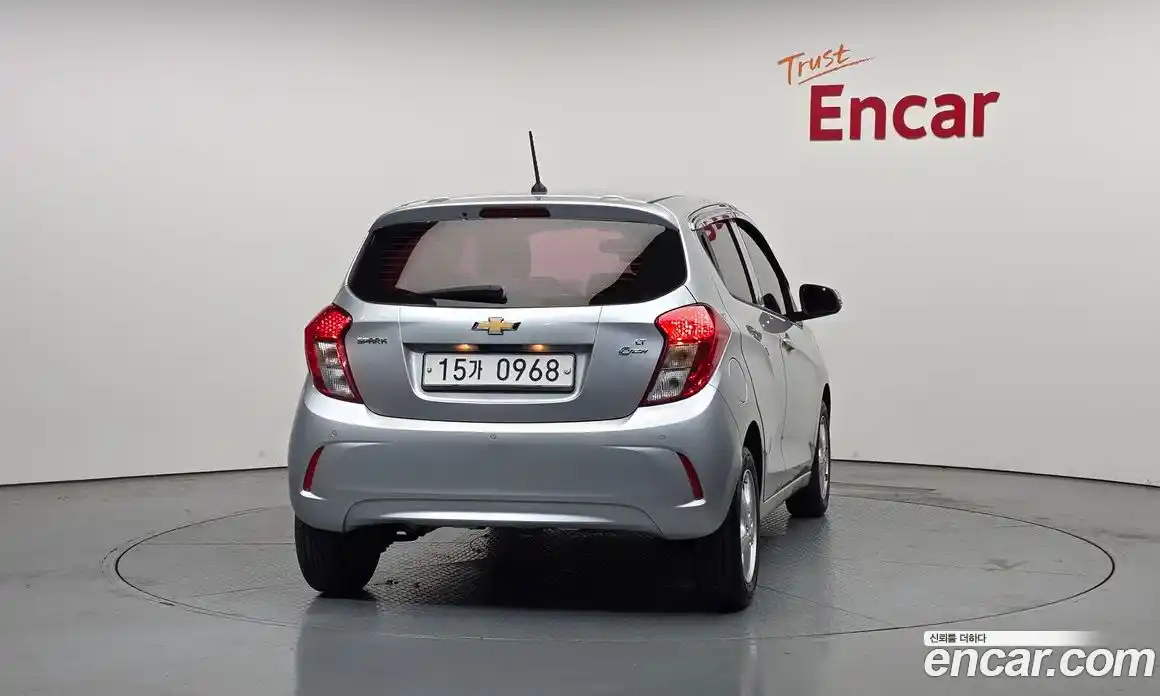 Chevrolet Spark 2016 1.0 гидро в Москве, фото 4