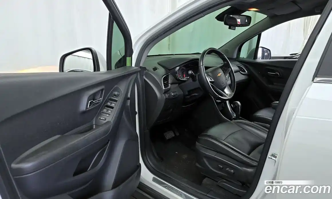 Chevrolet Trax 2017 1.6 гидро в Москве № 2053437, фото 13