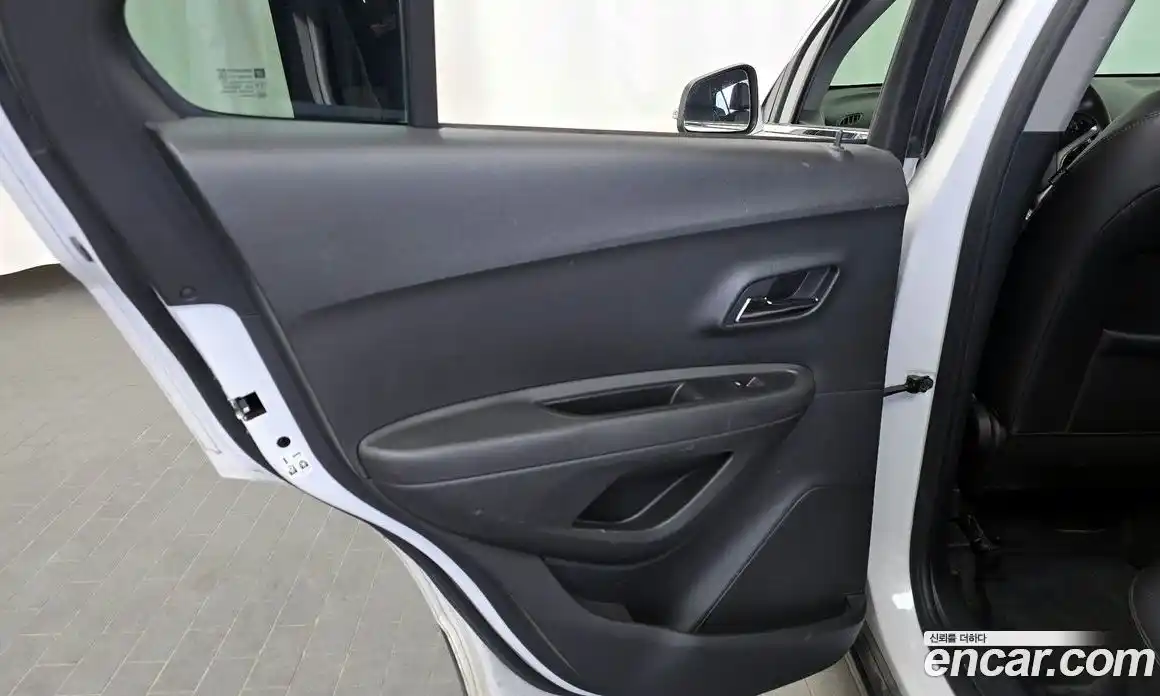 Chevrolet Trax 2017 1.6 гидро в Москве № 2053437, фото 15