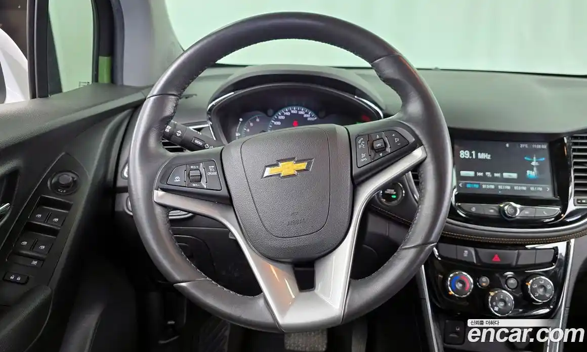 Chevrolet Trax 2017 1.6 гидро в Москве № 2053437, фото 18