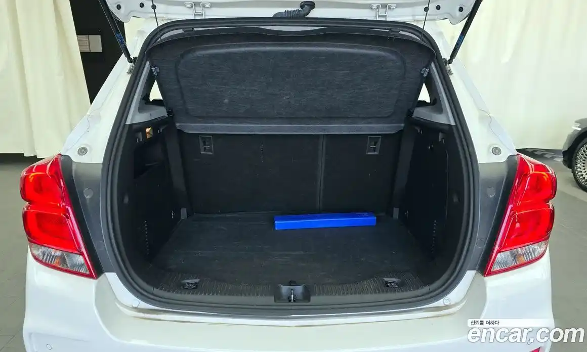 Chevrolet Trax 2017 1.6 гидро в Москве № 2053437, фото 24