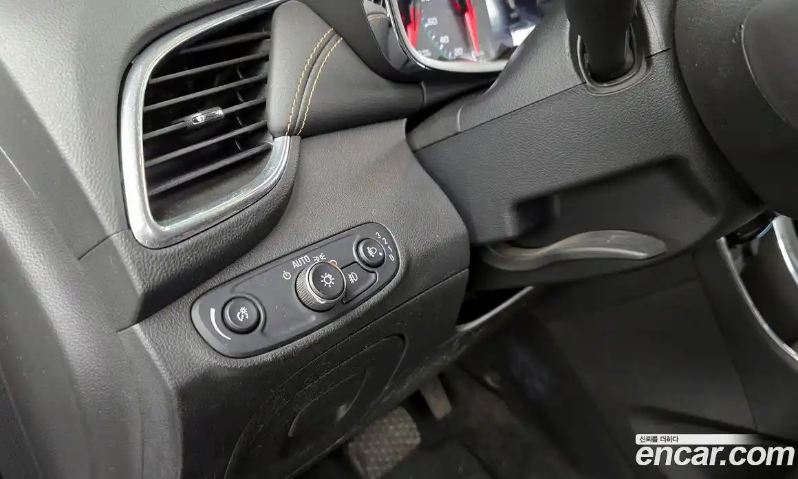 Chevrolet Trax 2017 1.6 гидро в Москве № 2053437, фото 27