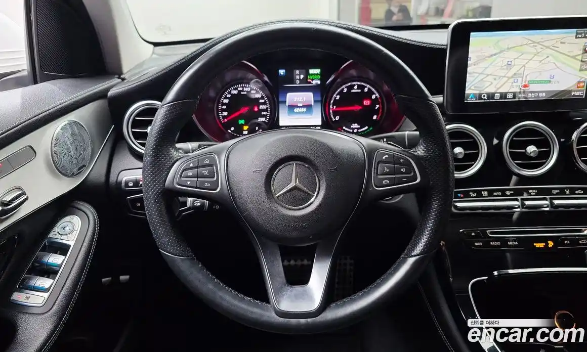 Mercedes-Benz GLC-Class 2018 2.0 гидро в Москве № 2053752, фото 19