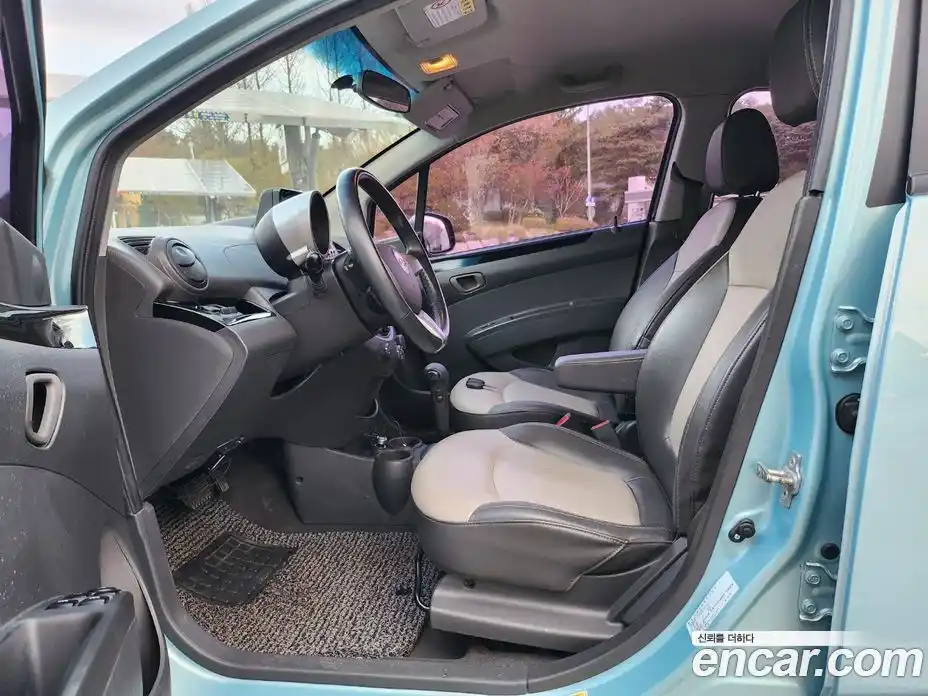 Chevrolet Spark 2011 1.0 гидро в Москве № 2053755, фото 6
