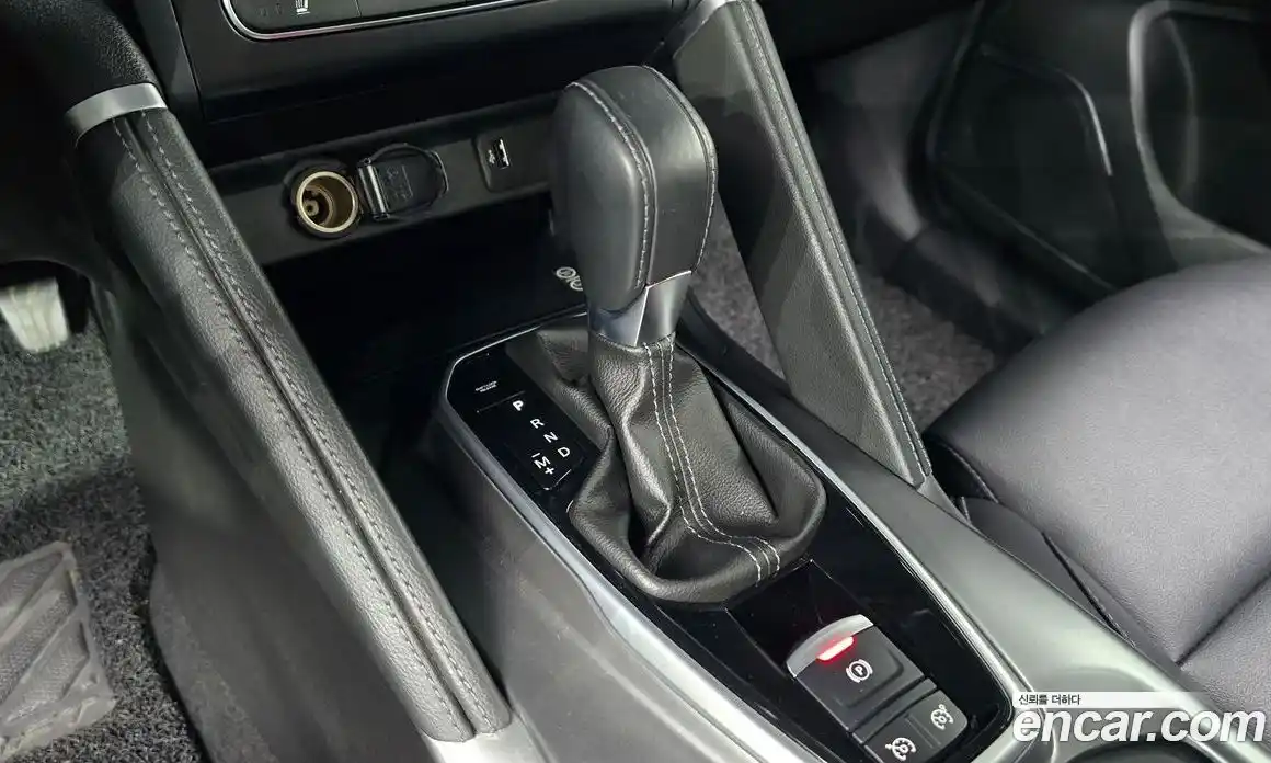 Renault QM6 2022 2.0 гидро в Москве № 2053899, фото 9