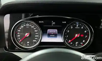 Mercedes-Benz E-Class 2019 2.0 гидро в Москве № 2054248, миниатюра 8