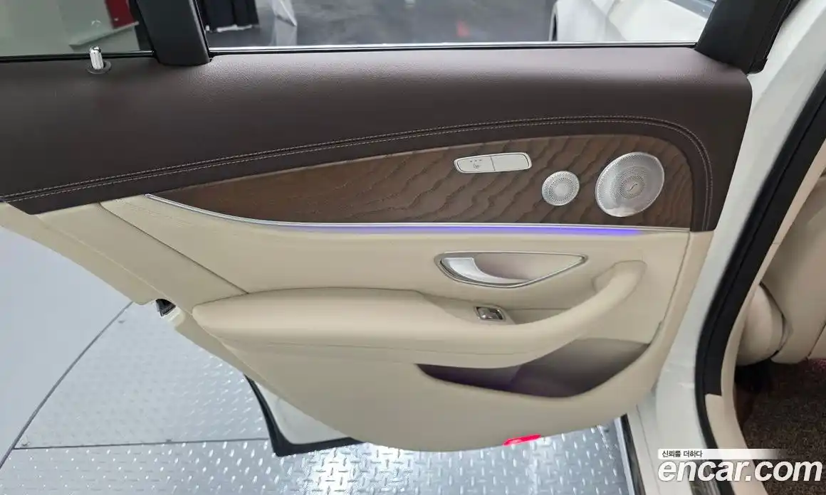 Mercedes-Benz E-Class 2019 2.0 гидро в Москве № 2054283, фото 14