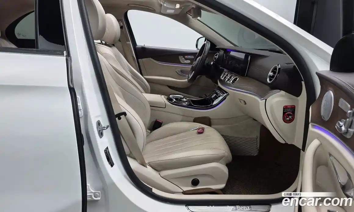 Mercedes-Benz E-Class 2019 2.0 гидро в Москве № 2054283, фото 16