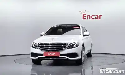 Mercedes-Benz E-Class 2019 2.0 гидро в Москве № 2054283, миниатюра 2
