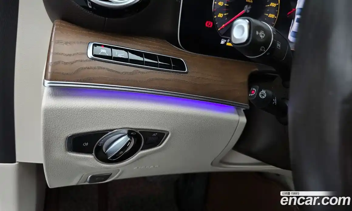Mercedes-Benz E-Class 2019 2.0 гидро в Москве № 2054283, фото 22