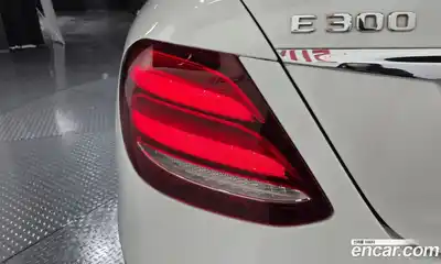 Mercedes-Benz E-Class 2019 2.0 гидро в Москве № 2054283, миниатюра 8