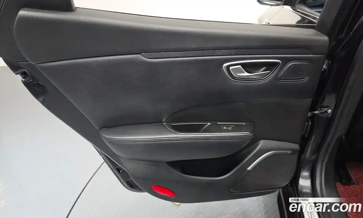 Renault SM6 2018 1.5 гидро в Москве № 2055231, фото 15