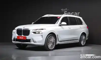 BMW X7 xDrive 40i Design Pure Excellence 7-Seater