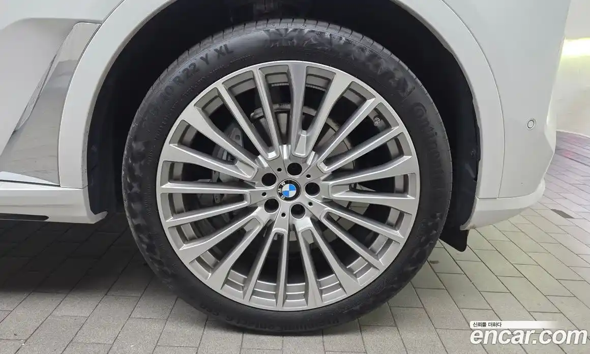 BMW X7 2023 3.0 гидро в Москве № 2056747, фото 7