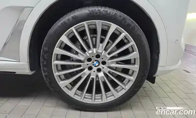 BMW X7 2023 3.0 гидро в Москве № 2056747, миниатюра 7