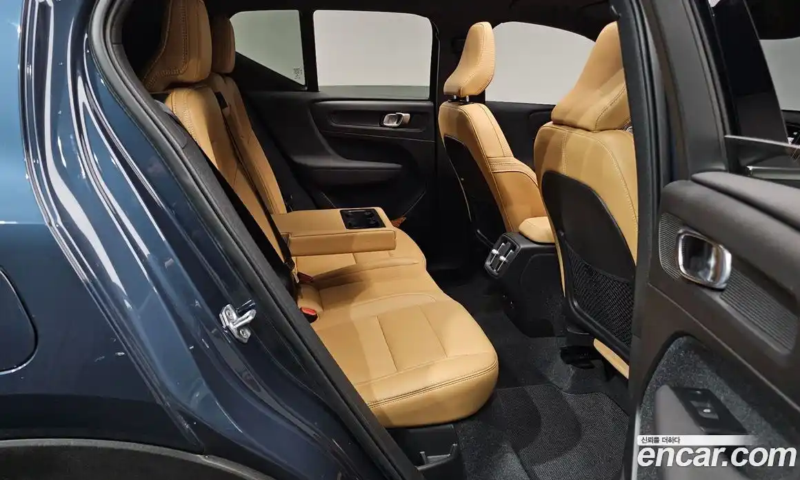 Volvo XC40 2021 2.0 гидро в Москве № 2057910, фото 16