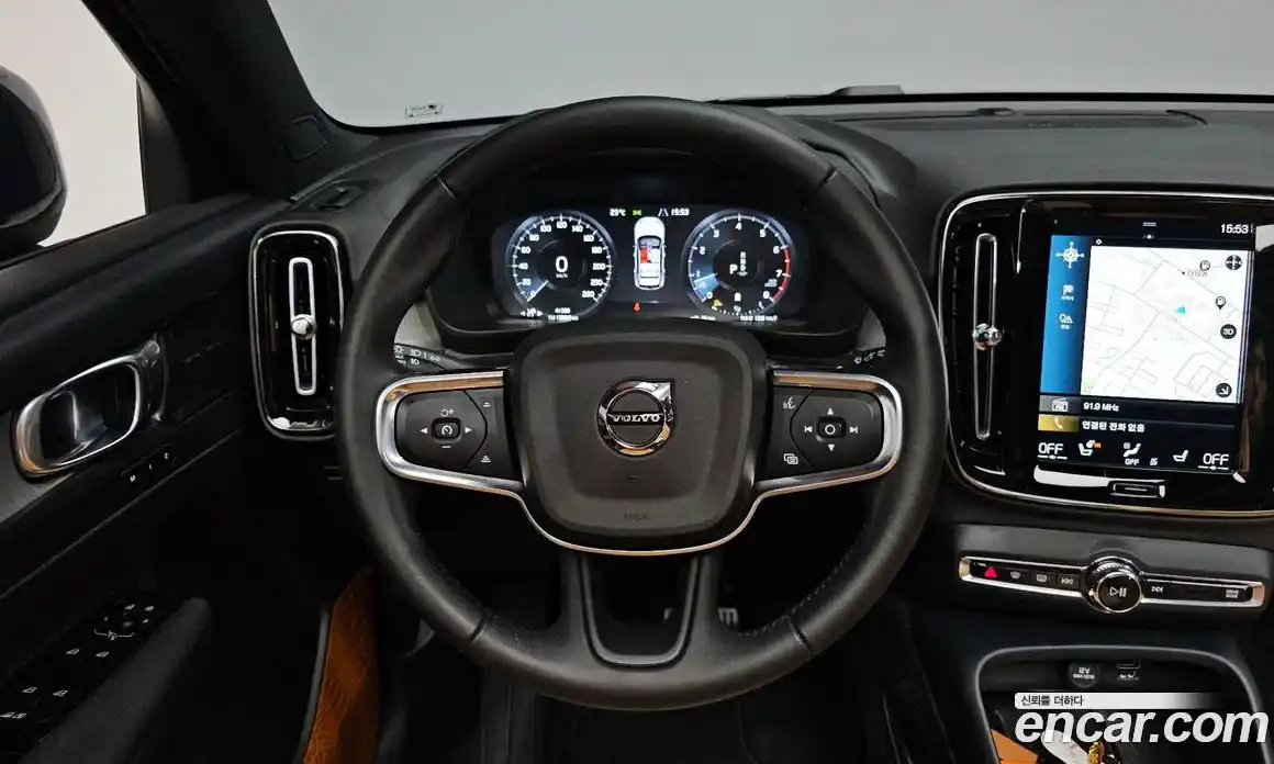 Volvo XC40 2021 2.0 гидро в Москве № 2057910, фото 17